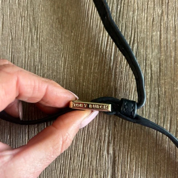 Tory Burch Black leather and Gold Crossbody Bag with Chain Strap - Picture 2 of 8